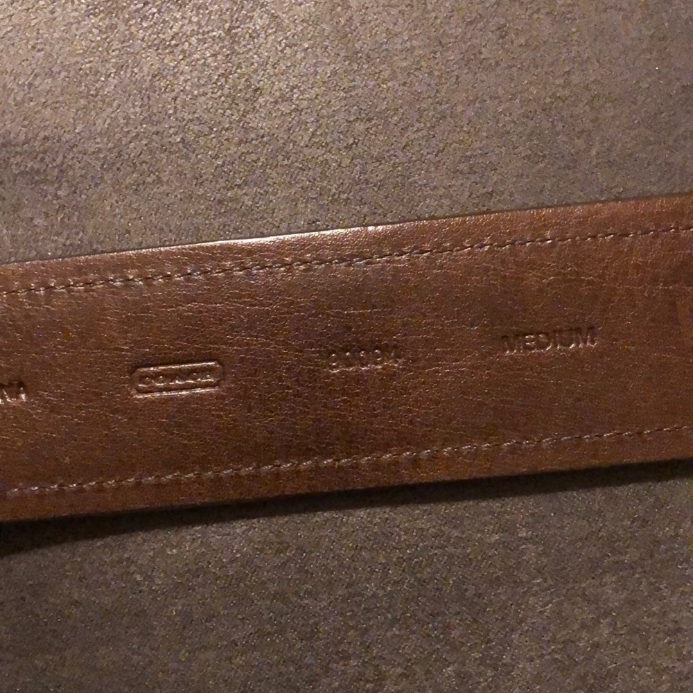 Signature buckle Coach belt size M - Picture 3 of 4